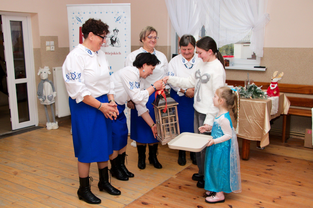 Gmina Wyrzysk: Tradycyjna Wieczerza Wigilijna w Gromadnie