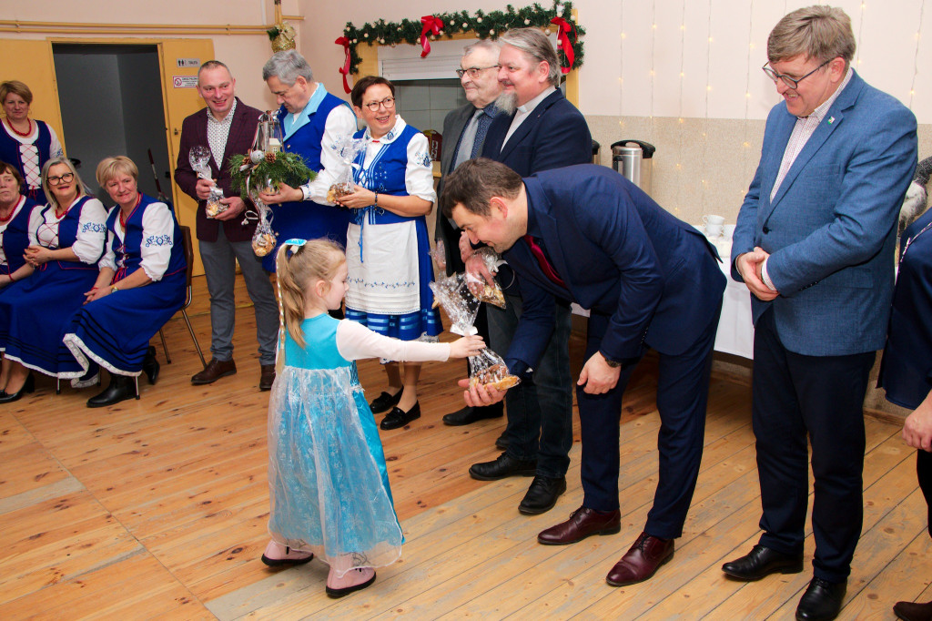 Gmina Wyrzysk: Tradycyjna Wieczerza Wigilijna w Gromadnie