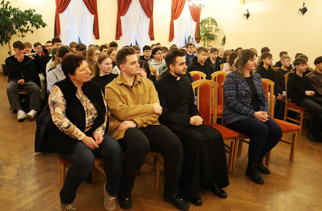 Więcbork: Odwiedziny ks. bp Krzysztofa Włodarczyka