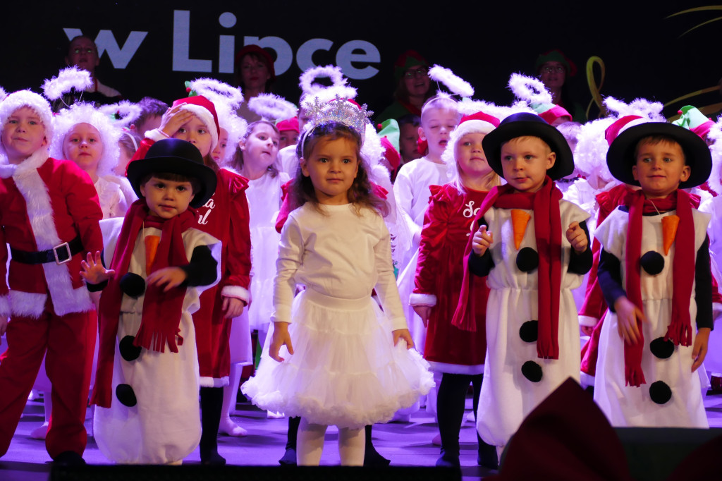 Przepiękny świąteczny koncert przygotowany przez przedszkolaki z Lipki