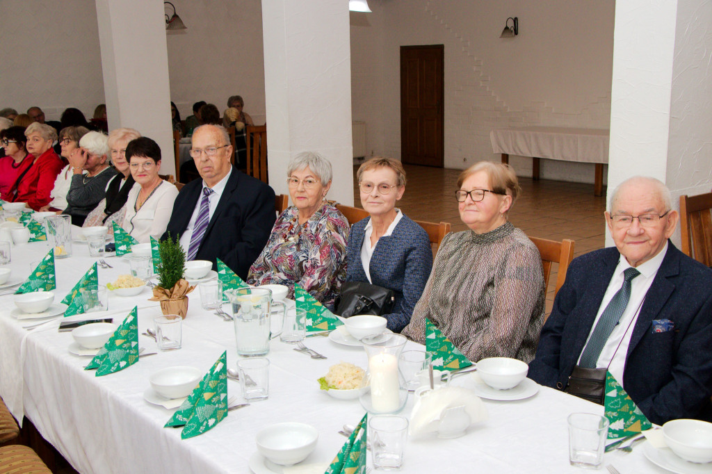 Gmina Wyrzysk: Spotkanie bożonarodzeniowe Klubów Seniora