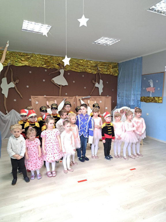 Okonek: Wyjątkowe jasełka pt. „Dziadek do Orzechów” w Jedyneczce