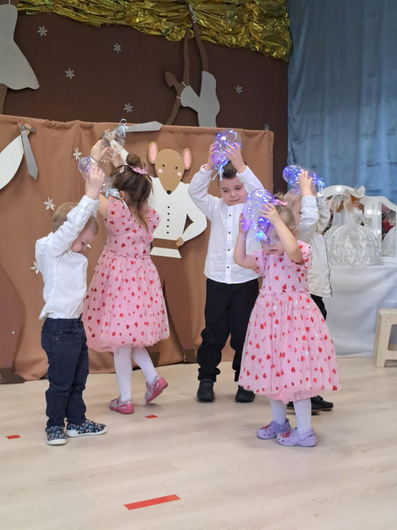 Okonek: Wyjątkowe jasełka pt. „Dziadek do Orzechów” w Jedyneczce