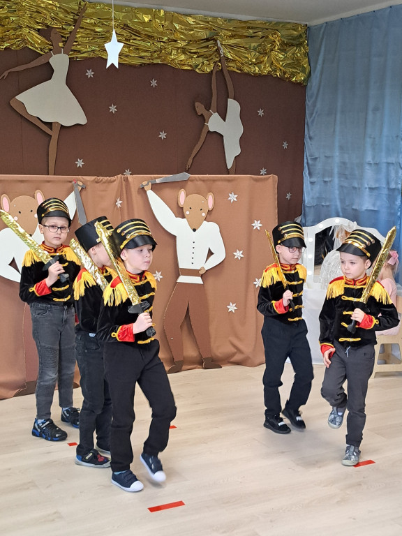 Okonek: Wyjątkowe jasełka pt. „Dziadek do Orzechów” w Jedyneczce