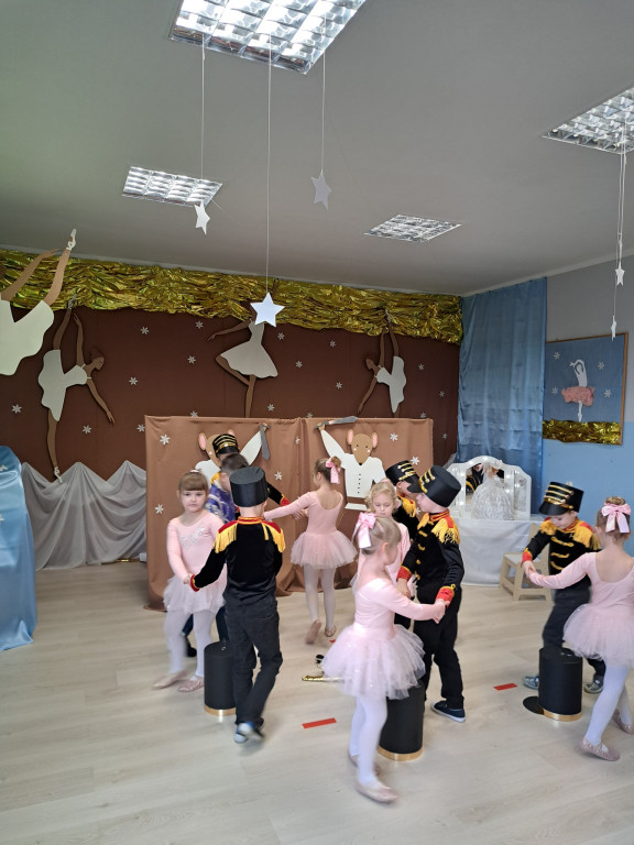 Okonek: Wyjątkowe jasełka pt. „Dziadek do Orzechów” w Jedyneczce