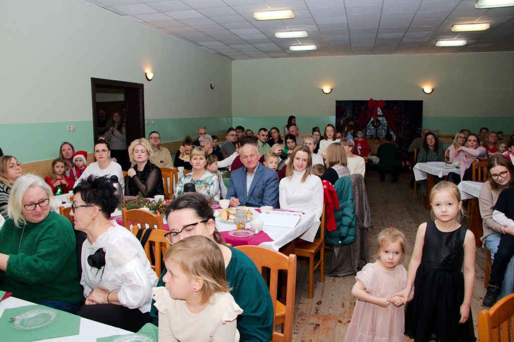 Gmina Wyrzysk: Spotkanie z kolędą w Kosztowie