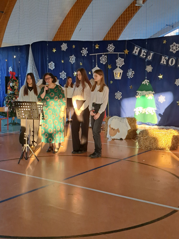 Gmina Okonek: Jasełka w Zespole Szkół w Lotyniu