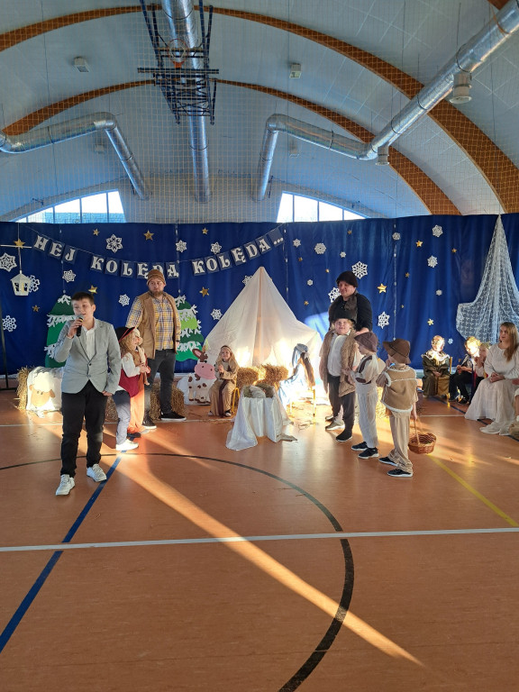 Gmina Okonek: Jasełka w Zespole Szkół w Lotyniu