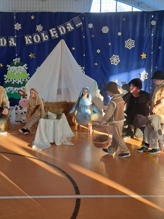 Gmina Okonek: Jasełka w Zespole Szkół w Lotyniu