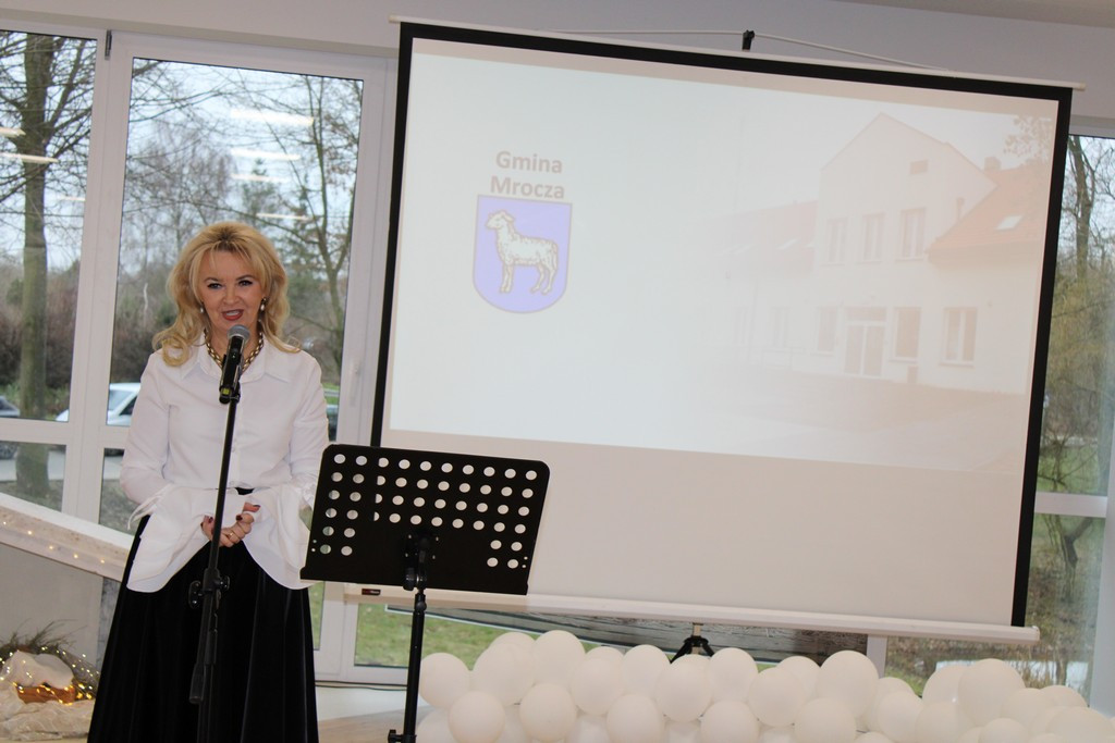 Uroczyste oddanie do użytku zmodernizowanego budynku Domu Dziennego Pobytu i Żłobka Miejskiego w Mroczy