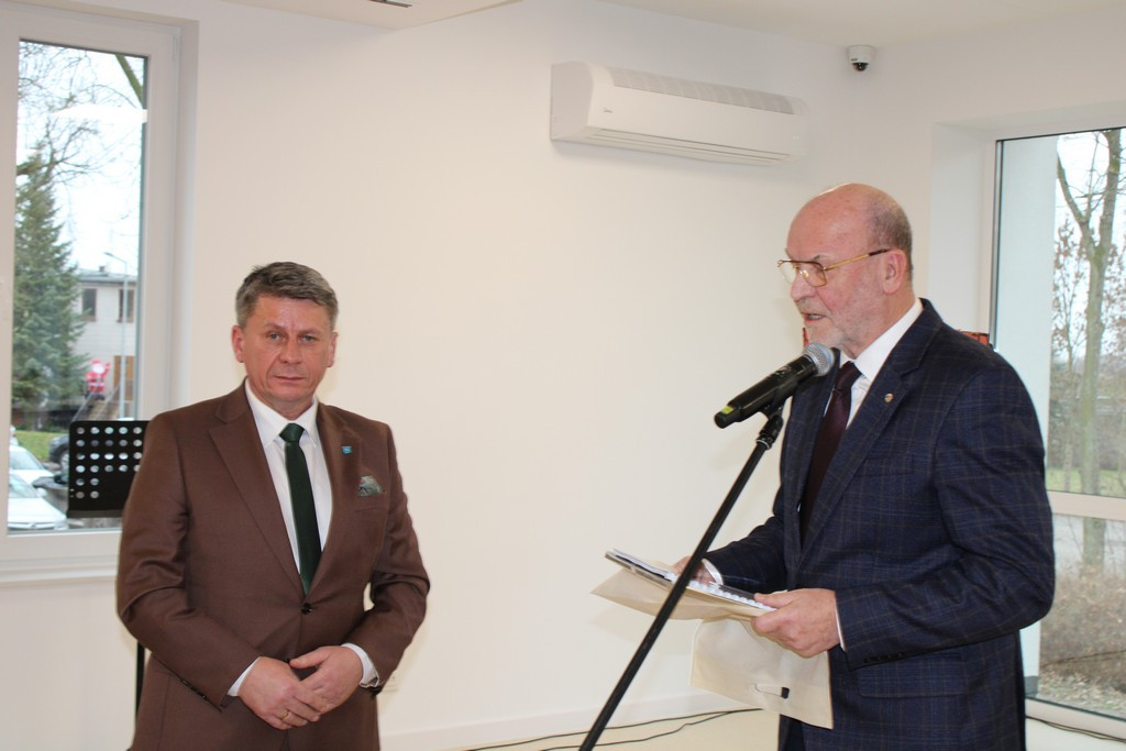Uroczyste oddanie do użytku zmodernizowanego budynku Domu Dziennego Pobytu i Żłobka Miejskiego w Mroczy