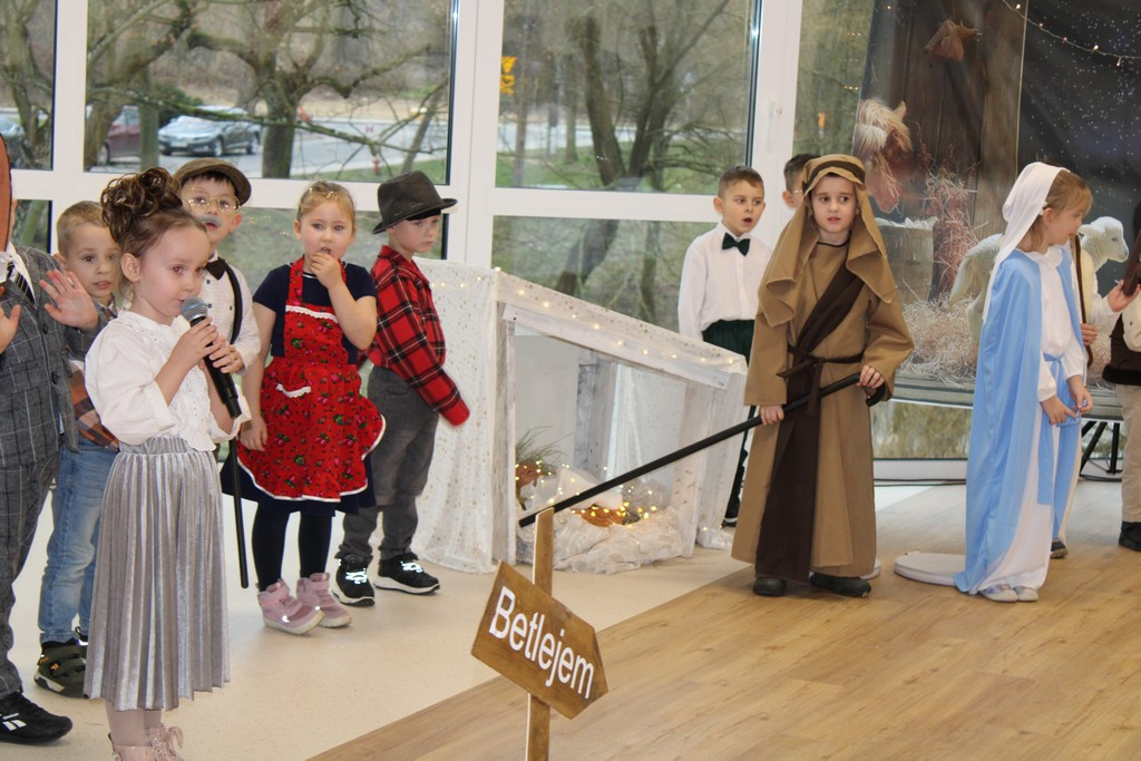 Uroczyste oddanie do użytku zmodernizowanego budynku Domu Dziennego Pobytu i Żłobka Miejskiego w Mroczy