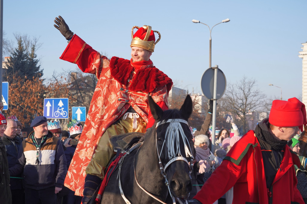 Bydgoszcz: Wielotysięczny tłum przeszedł w 13. Bydgoskim Orszaku Trzech Króli