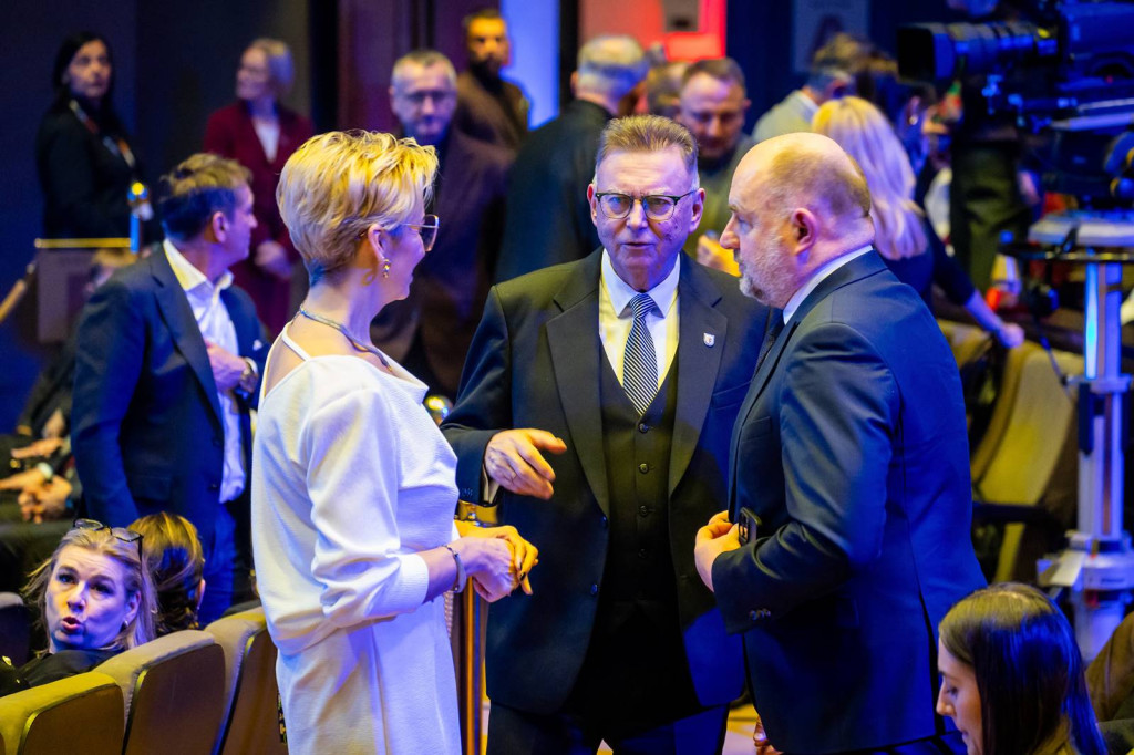 Filmowe hity nagrodzone Oscarami zabrzmiały w Operze Nova