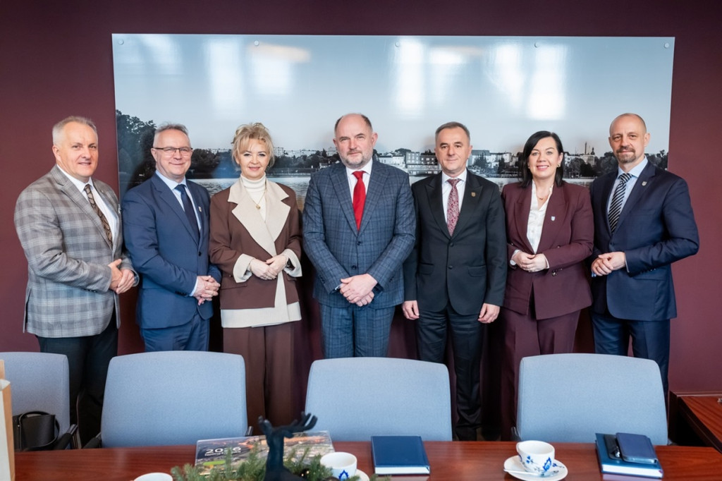 Marszałek Piotr Całbecki z wizytą gospodarską w Sępólnie Krajeńskim