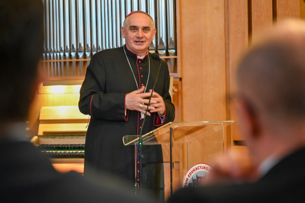 Bydgoszcz: Spotkanie biskupa Włodarczyka z samorządowcami