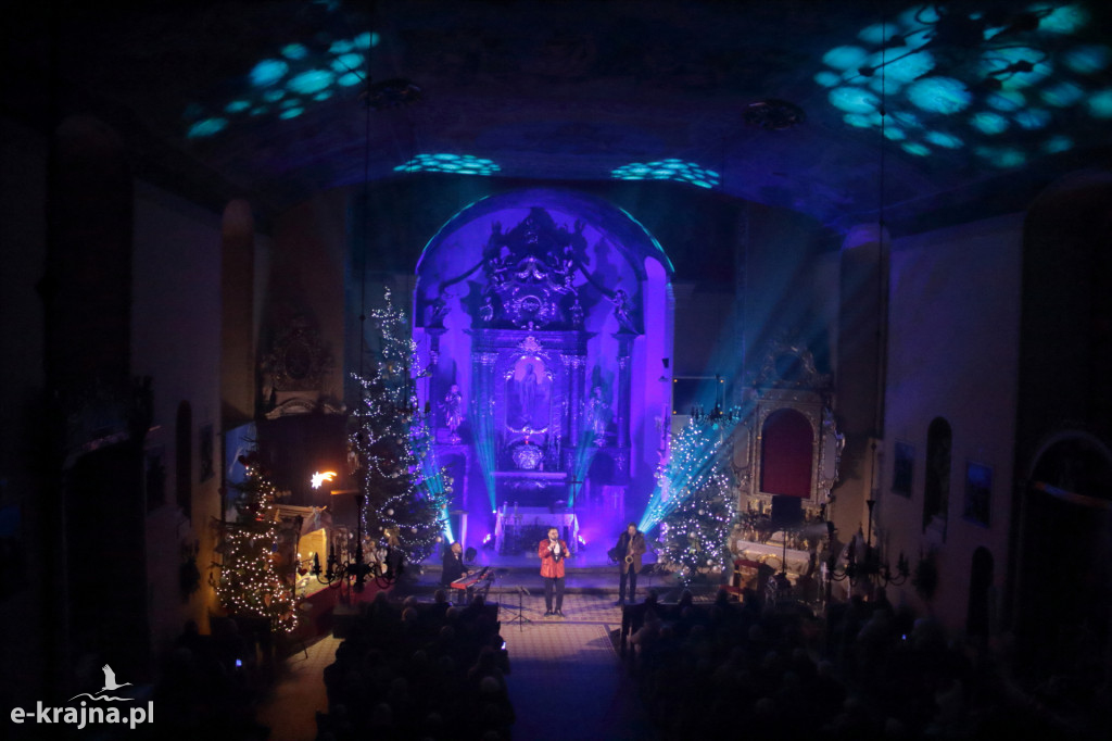 Narodził się pośród jasnych gwiazd... – niedzielny wieczór pełen kolęd i refleksji