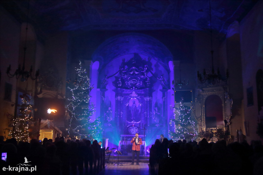 Narodził się pośród jasnych gwiazd... – niedzielny wieczór pełen kolęd i refleksji