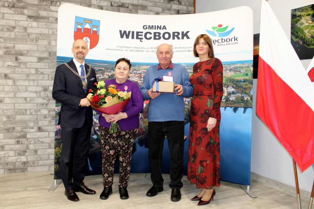 Więcbork: Pary na medal – wręczenie odznaczeń Złotym Jubilatom