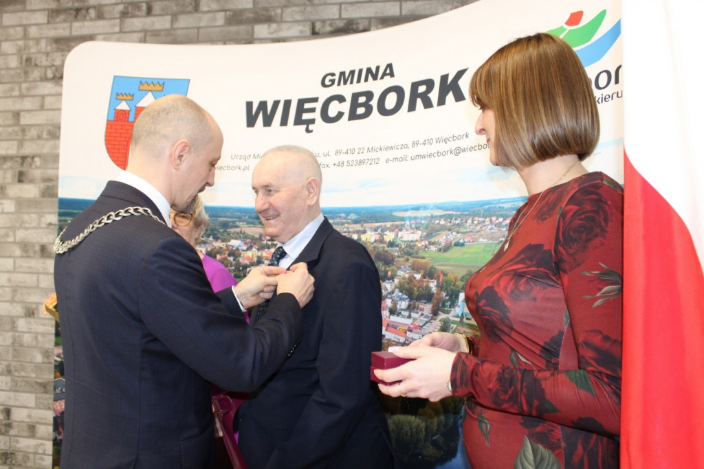Więcbork: Pary na medal – wręczenie odznaczeń Złotym Jubilatom
