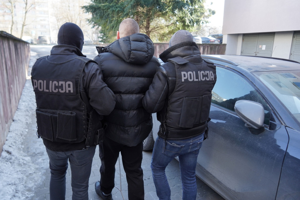 Bydgoszcz: Kryminalni wraz z CBZC przejęli ponad 75 kg narkotyków