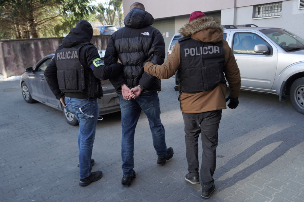 Bydgoszcz: Kryminalni wraz z CBZC przejęli ponad 75 kg narkotyków