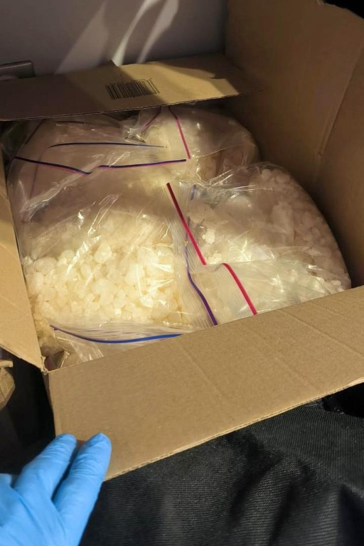 Bydgoszcz: Kryminalni wraz z CBZC przejęli ponad 75 kg narkotyków