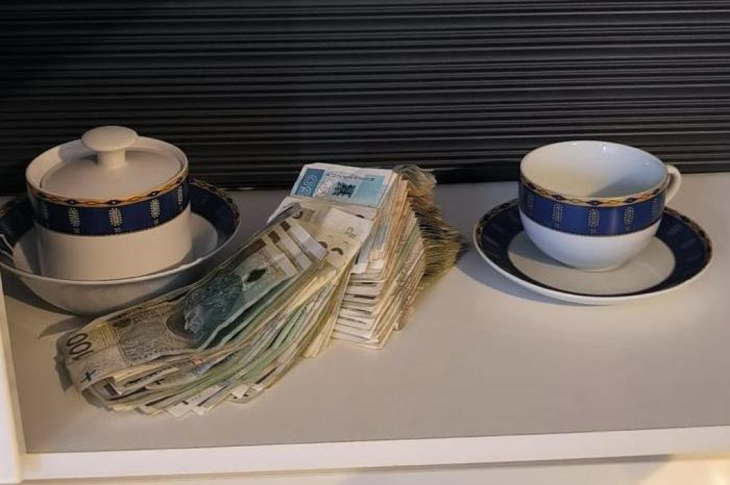 Bydgoszcz: Kryminalni wraz z CBZC przejęli ponad 75 kg narkotyków