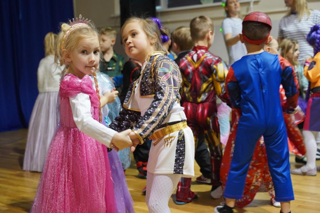 Człuchów: Bal przebierańców w Przedszkolu Miejskim im. Jacka i Agatki