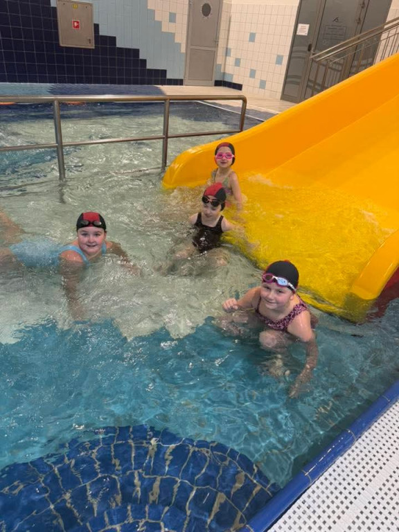 Zimowe zajęcia dla dzieci w Ślesinie, gm. Nakło nad Notecią