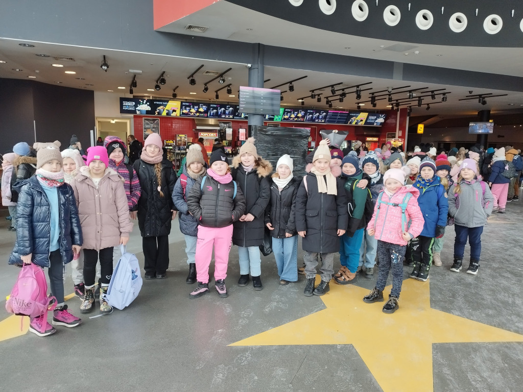 Zimowe zajęcia dla dzieci w Ślesinie, gm. Nakło nad Notecią