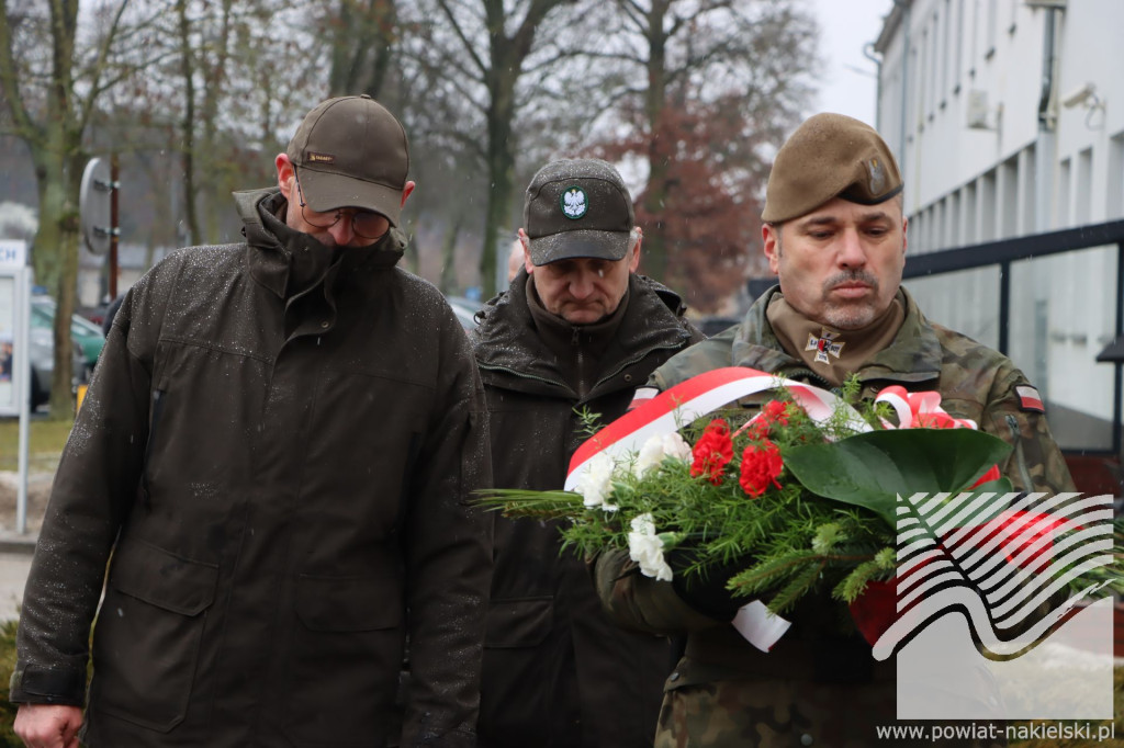 Narodowy Dzień Pamięci Żołnierzy Armii Krajowej – odsłonięcie tablicy w Potulicach, gm. Nakło nad Notecią