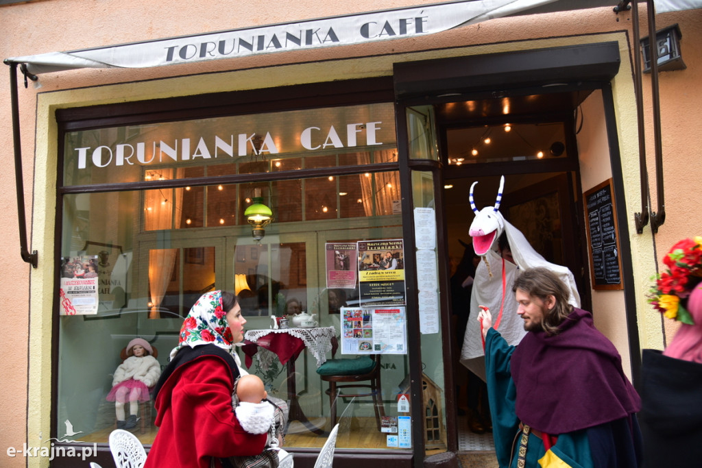 Kujawski pochód z kozą