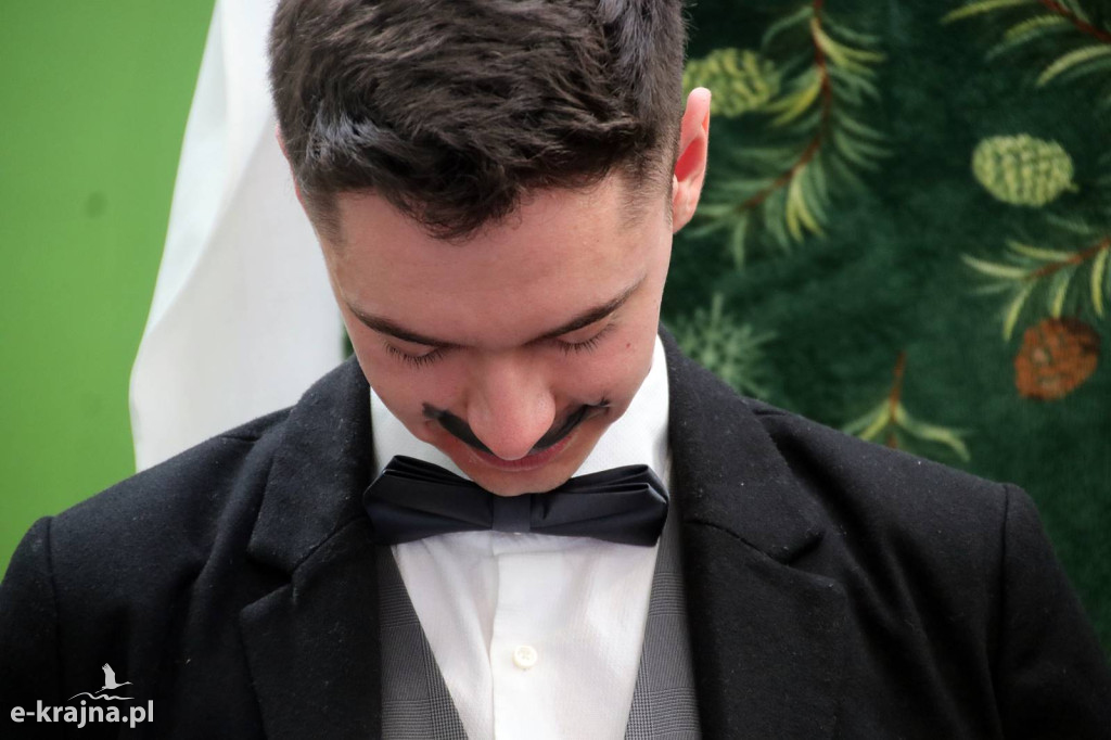 Sypniewo: Igraszki ze sztuką w ZSCKR - wystawa żywych obrazów 2