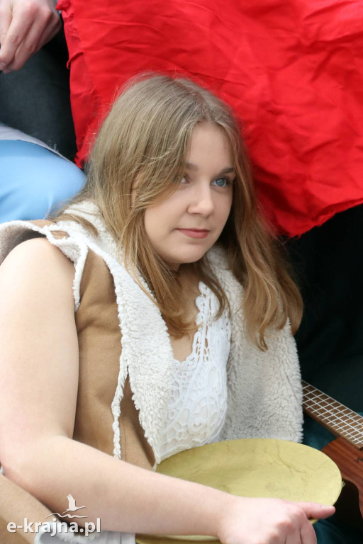 Sypniewo: Igraszki ze sztuką w ZSCKR - wystawa żywych obrazów 2