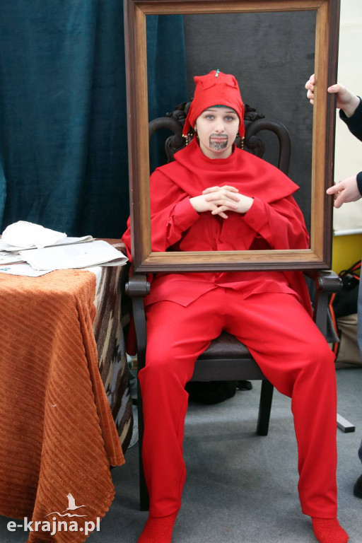 Sypniewo: Igraszki ze sztuką w ZSCKR - wystawa żywych obrazów 2