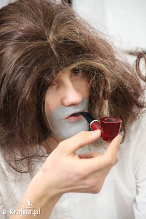 Sypniewo: Igraszki ze sztuką w ZSCKR - wystawa żywych obrazów 2