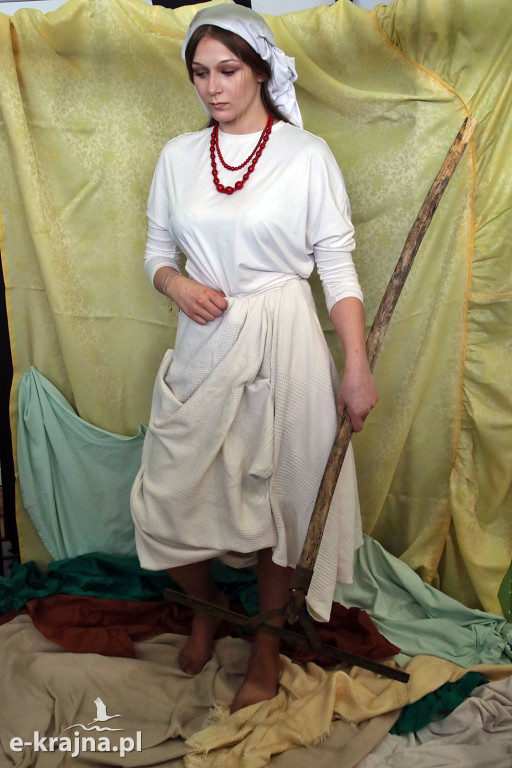 Sypniewo: Igraszki ze sztuką w ZSCKR - wystawa żywych obrazów 2