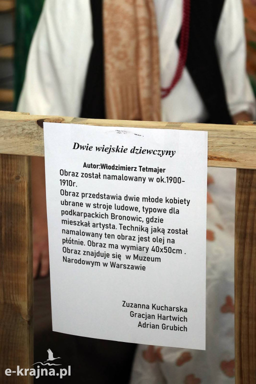 Sypniewo: Igraszki ze sztuką w ZSCKR - wystawa żywych obrazów 2