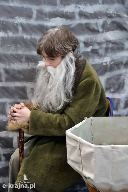 Sypniewo: Igraszki ze sztuką w ZSCKR - wystawa żywych obrazów 2