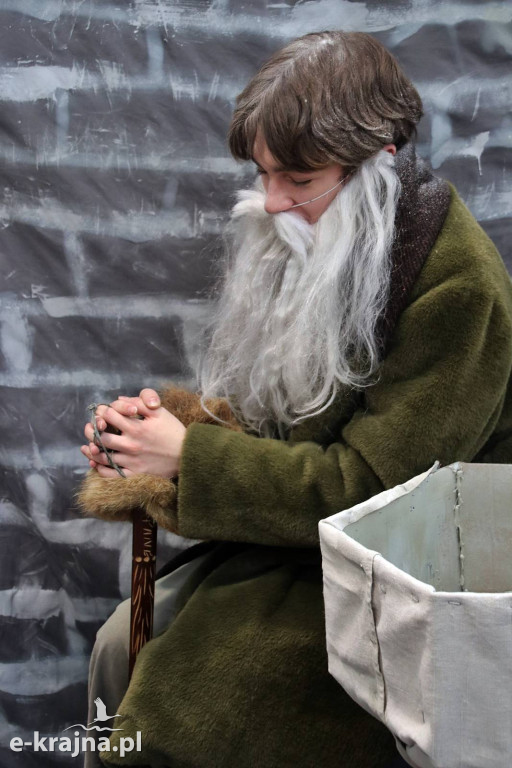 Sypniewo: Igraszki ze sztuką w ZSCKR - wystawa żywych obrazów 2