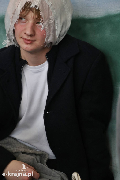 Sypniewo: Igraszki ze sztuką w ZSCKR - wystawa żywych obrazów 2