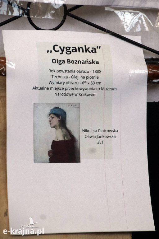 Sypniewo: Igraszki ze sztuką w ZSCKR - wystawa żywych obrazów 2