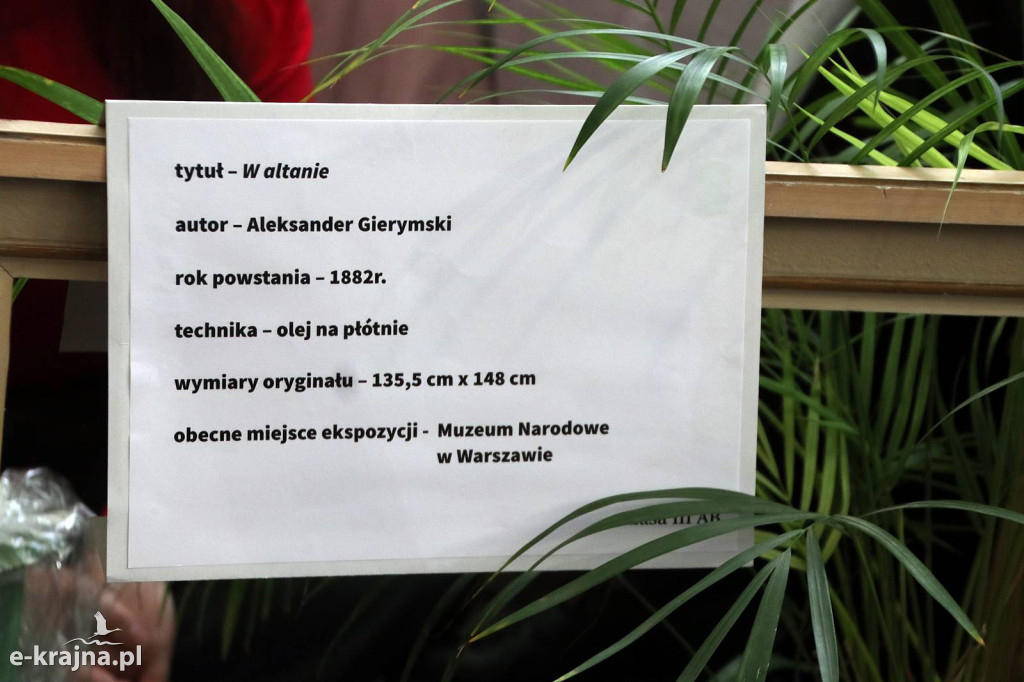 Sypniewo: Igraszki ze sztuką w ZSCKR - wystawa żywych obrazów 2