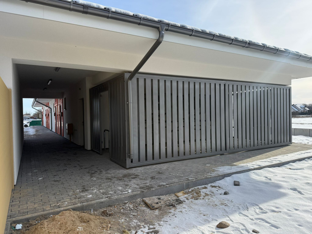 Człuchów: Odbudowane po pożarze budynki komunalne na Słowackiego uroczyście otwarte