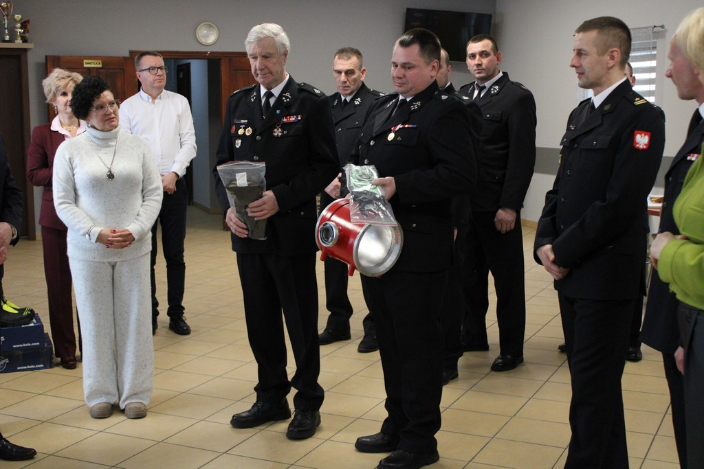 Mrocza: Uroczyste przekazanie sprzętu jednostkom OSP