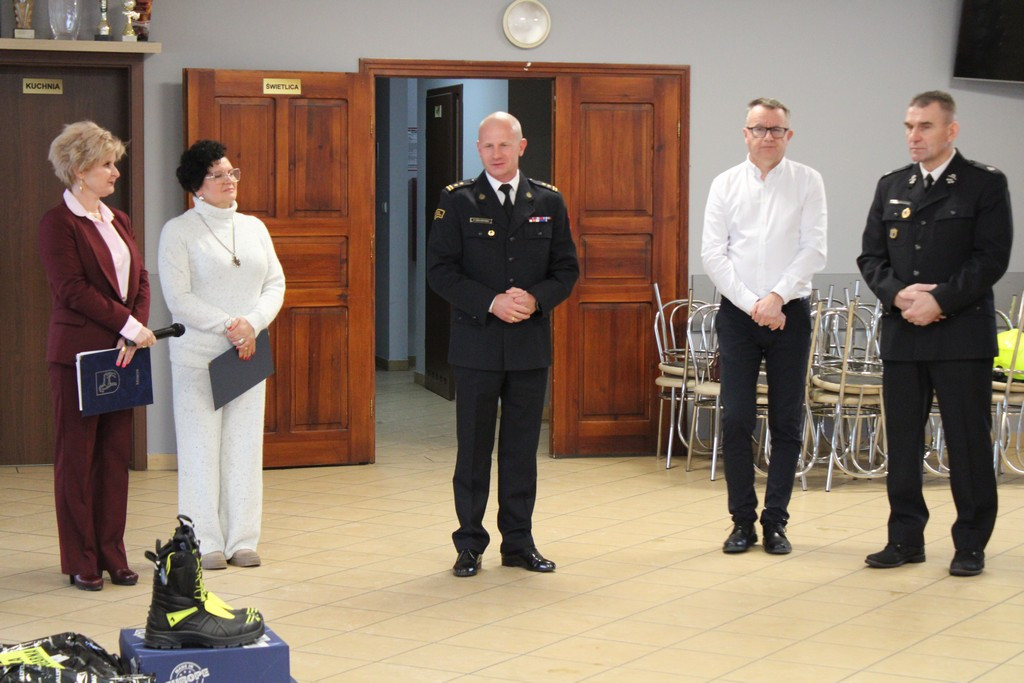 Mrocza: Uroczyste przekazanie sprzętu jednostkom OSP