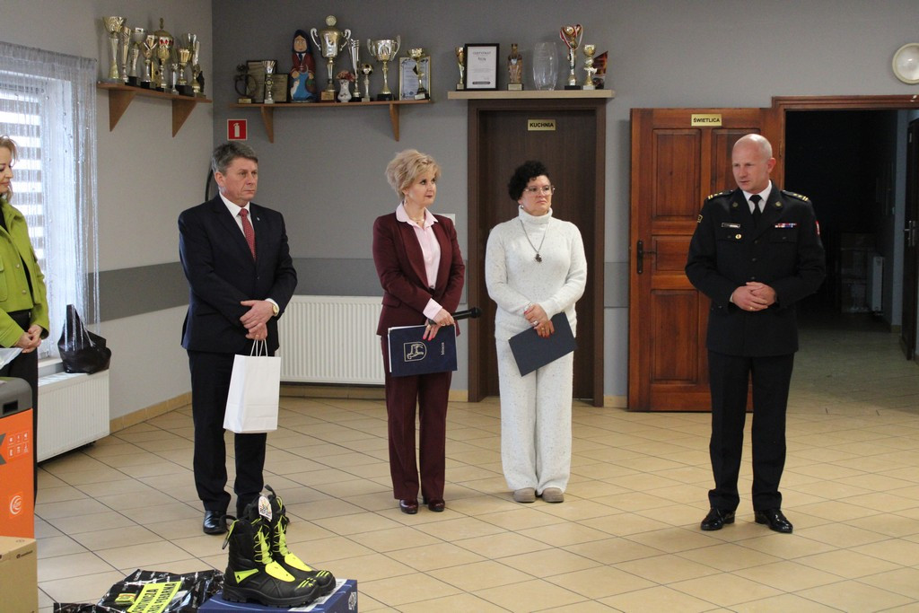 Mrocza: Uroczyste przekazanie sprzętu jednostkom OSP