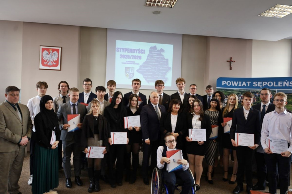 Stypendyści Szkół Ponadpodstawowych w Powiecie Sępoleńskim