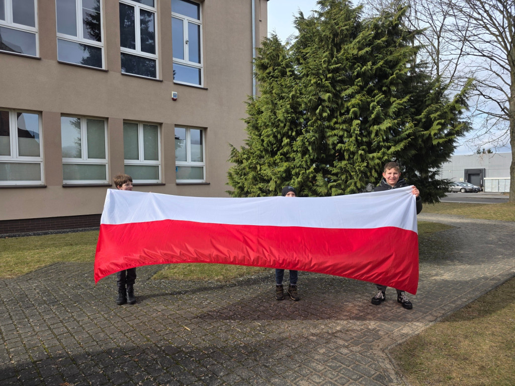 Krajenka: Cześć i chwała Bohaterom